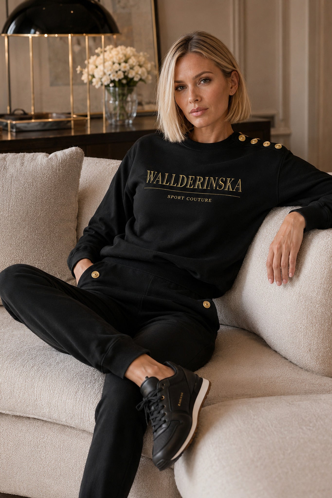 Pull Edge Gold Button